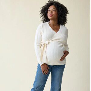 Ingrid + Isabel The Stay Connected Maternity + Nursing Sweater in Cream, Size sm